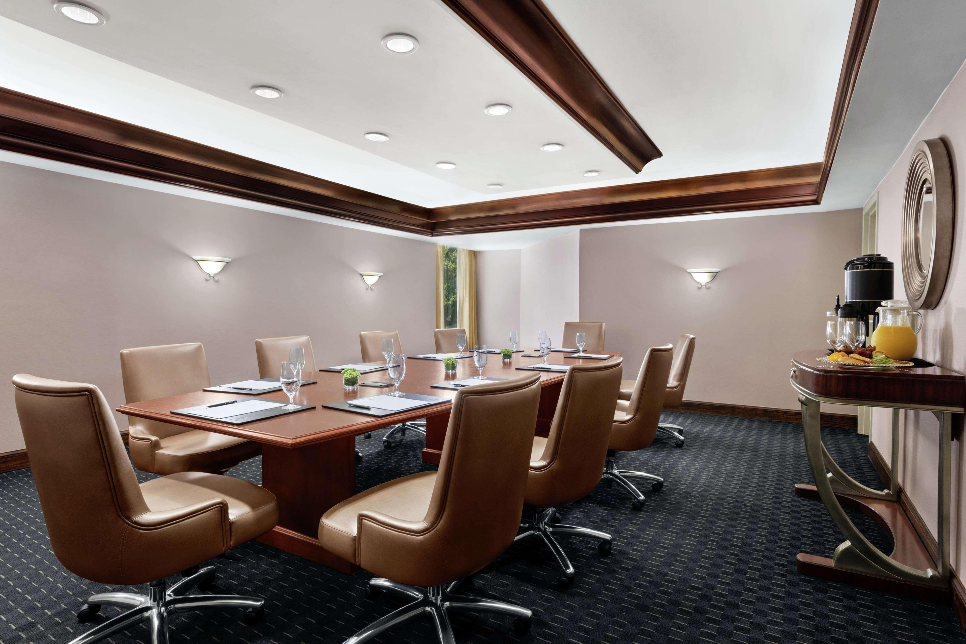 Doubletree By Hilton South Charlotte Tyvola 호텔 외부 사진