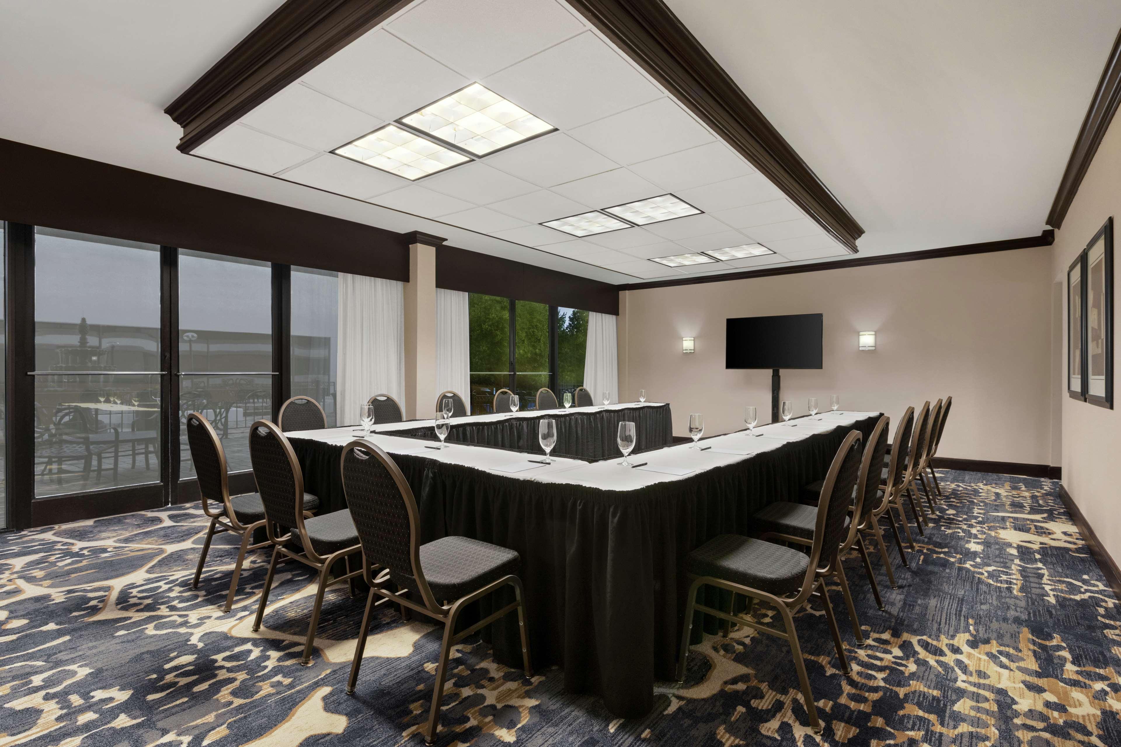 Doubletree By Hilton South Charlotte Tyvola 호텔 외부 사진