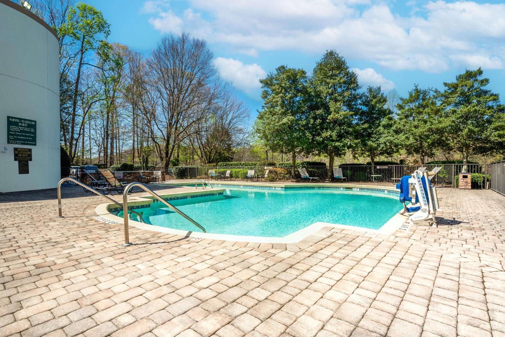 Doubletree By Hilton South Charlotte Tyvola 호텔 외부 사진